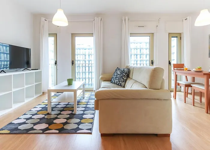 Portucale ! Charming Loft With Garage Appartamento *