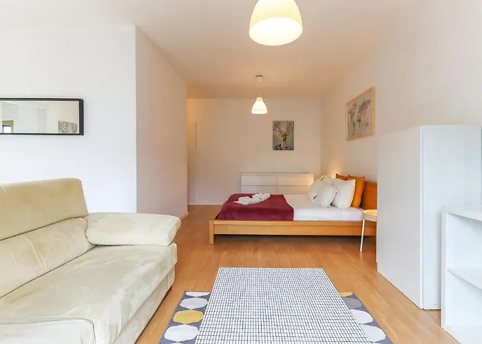 Appartamento Portucale ! Charming Loft With Garage Lisbona